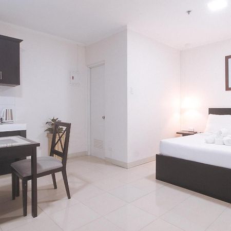 Urbanview At Evangelista Street Makati Makati City Exterior photo