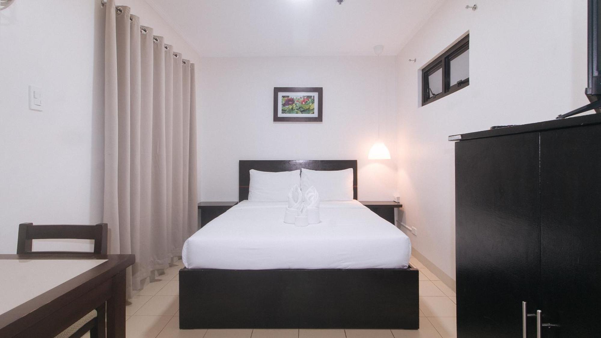 Urbanview At Evangelista Street Makati Makati City Exterior photo